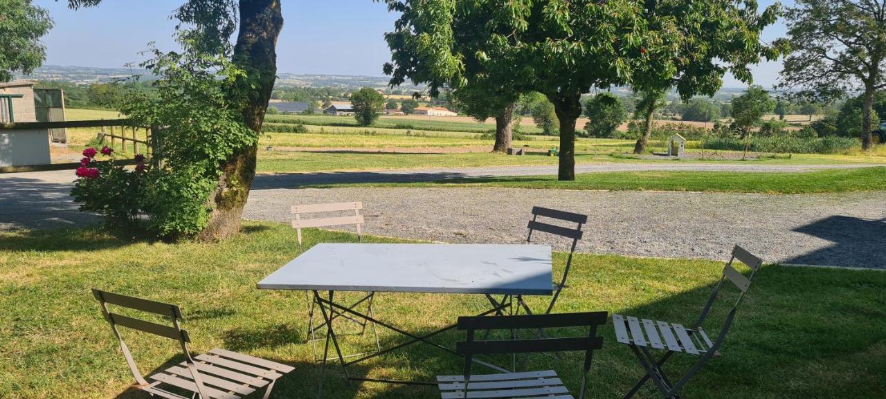 Le Logis Des Chons A La Campagne A Saint Hilaire Du Bois - Lys Haut Layon Le Plessis  Luaran gambar